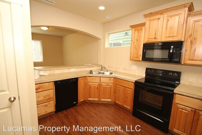 Building Photo - 3 br, 2.5 bath House - 134 NW 76th St.
