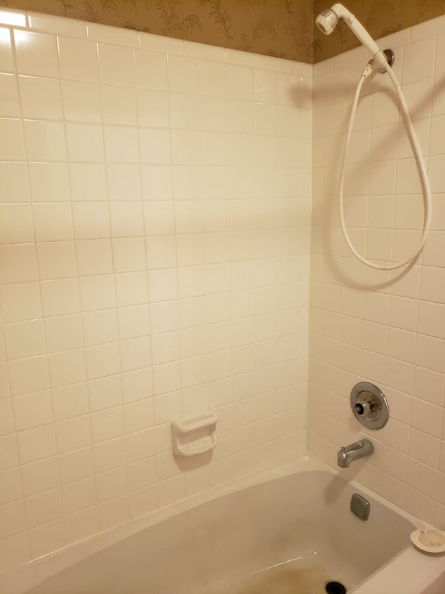 Foto del edificio - 1202 Thorpe Ln