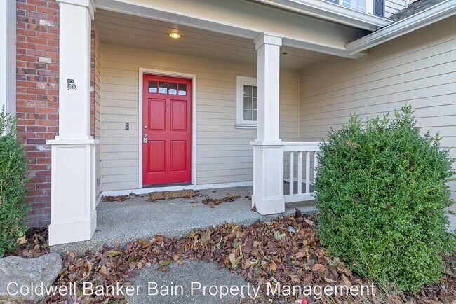Building Photo - 4 br, 2.5 bath House - 545 S.E. 8th Street
