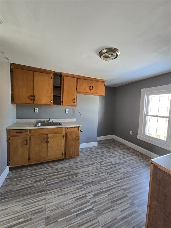 Building Photo - 254 Oakland St