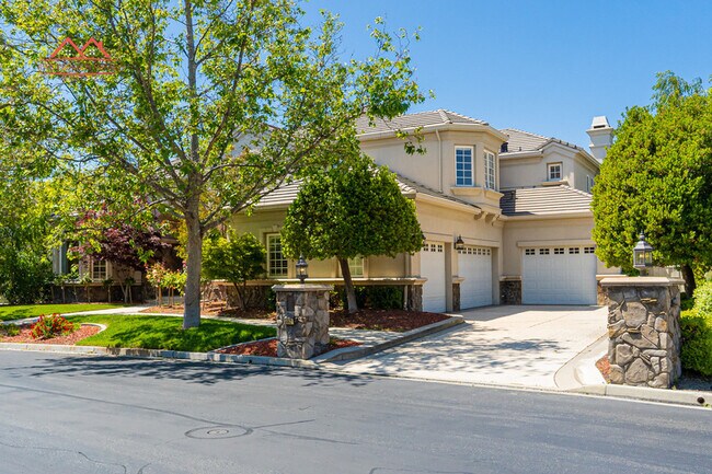 Foto del edificio - 5662 Country Club Pkwy