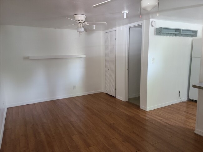 Foto del edificio - 410 N D Ave