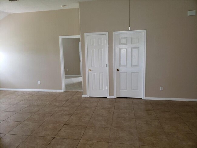 Building Photo - 3606 Green Leaf Lodge