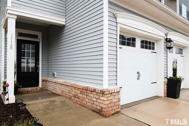 Building Photo - 1118 Epiphany Rd