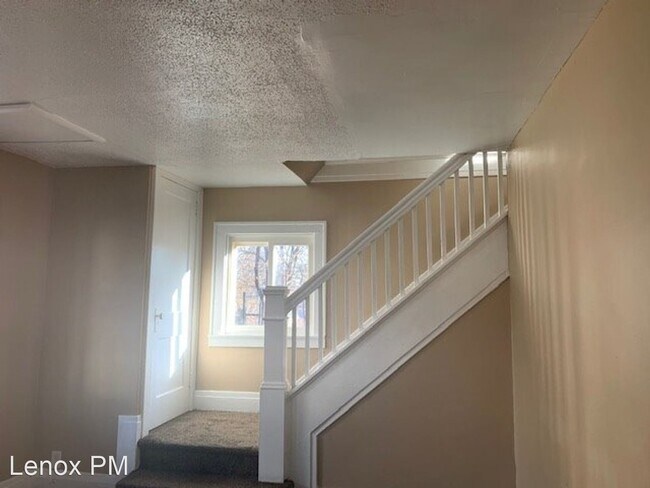 Foto del edificio - 3 br, 1 bath House - 608 N Perry