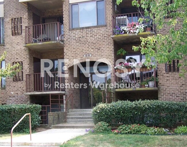 Building Photo - 24 Silverwood Cir