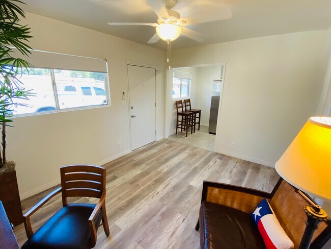 Quiet and cool ground floor apartment has plenty of natural light. - 544 Cypress Ave