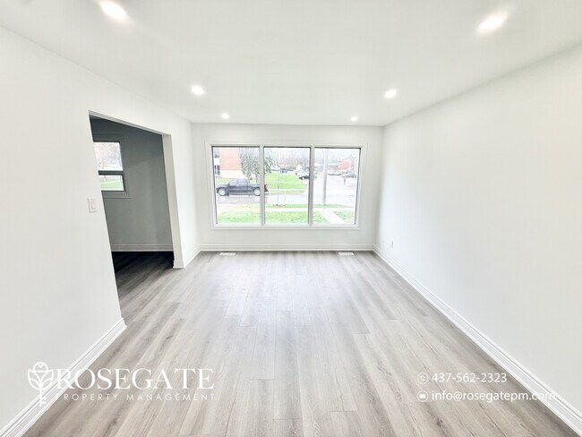 Building Photo - All-Inclusive 3-Bedroom Apartment with Balcony & In-Unit Laundry – Pet Friendly – Kitchener