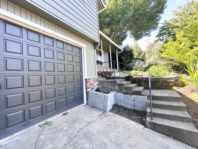 Foto del edificio - Modern Home 4 Bed 2.5 Bath in Gresham Butte!
