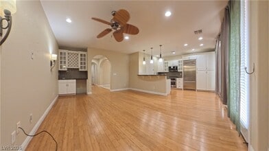 Building Photo - 1274 Calcione Dr