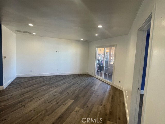 Foto del edificio - 22728 Ventura Blvd