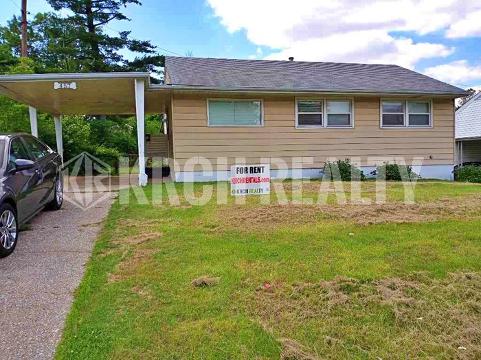 Primary Photo - 457 Shepley Dr