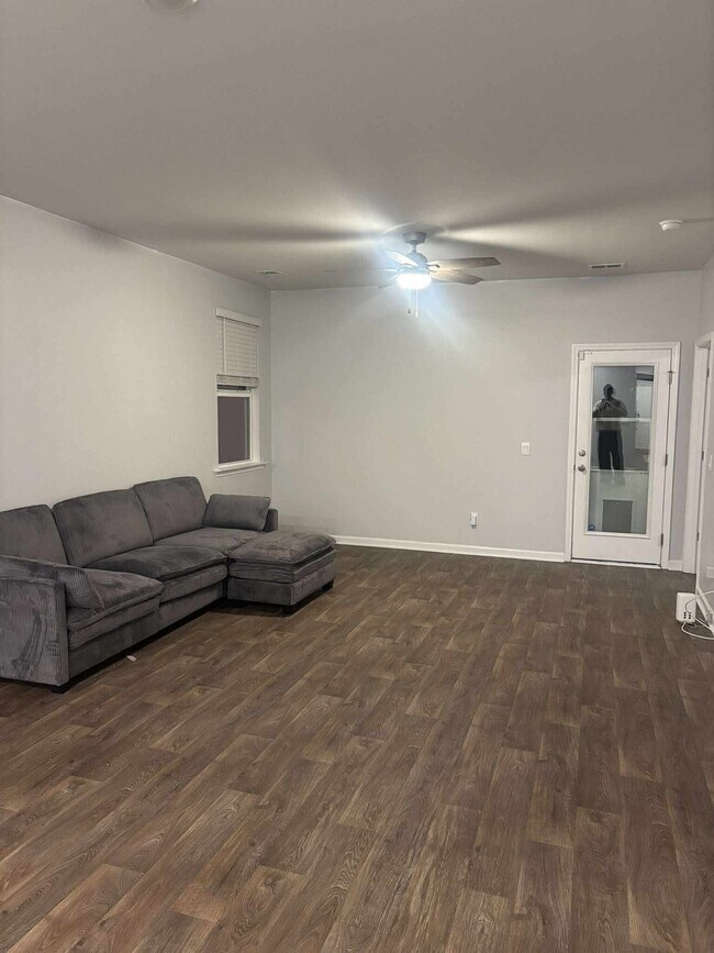 Foto del edificio - 1003 Peridote Wy