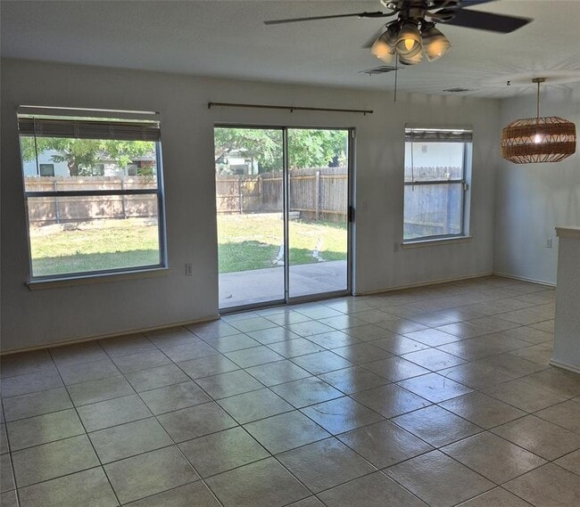 Building Photo - 1139 Emmitt Run