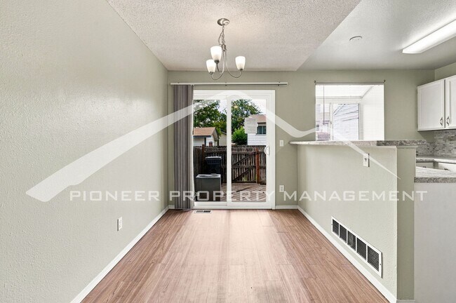Foto del edificio - 4230 E 94th Ave