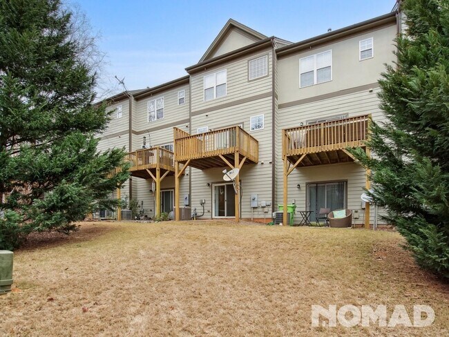 Building Photo - 2614 Stewart Pines Dr