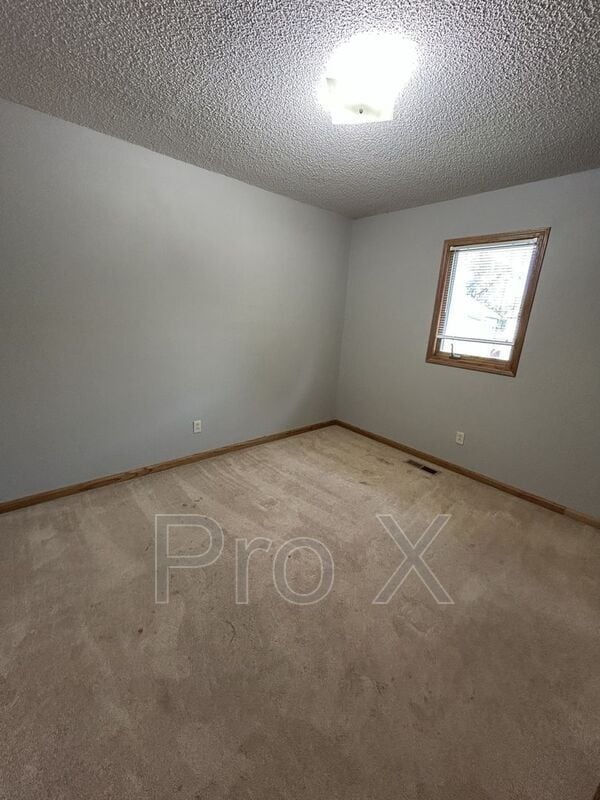 Building Photo - 109 E Kansas St