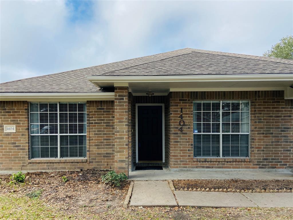 Primary Photo - 1404 Helmsley Dr