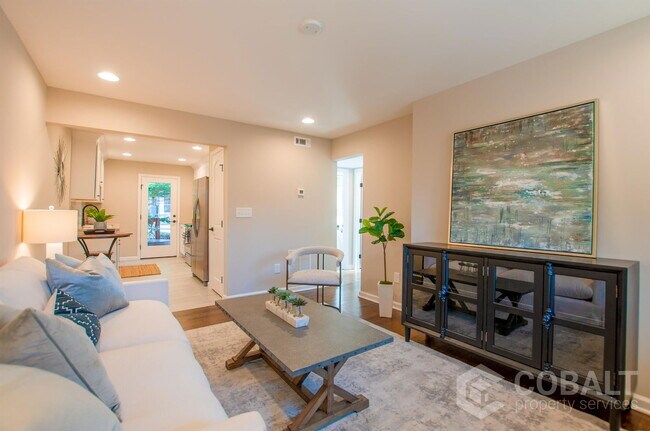 Building Photo - 258 Forkner Dr