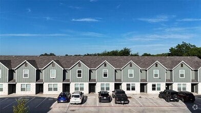 Building Photo - 402 Garrett Ct