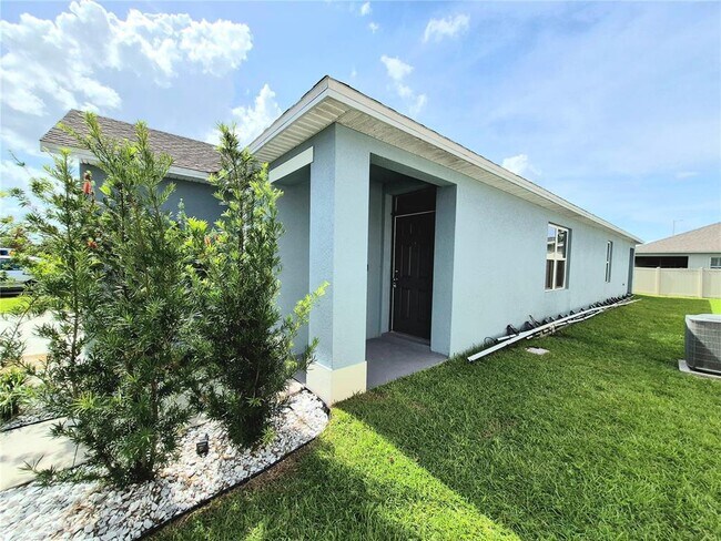 Building Photo - 2375 Brassie Ct