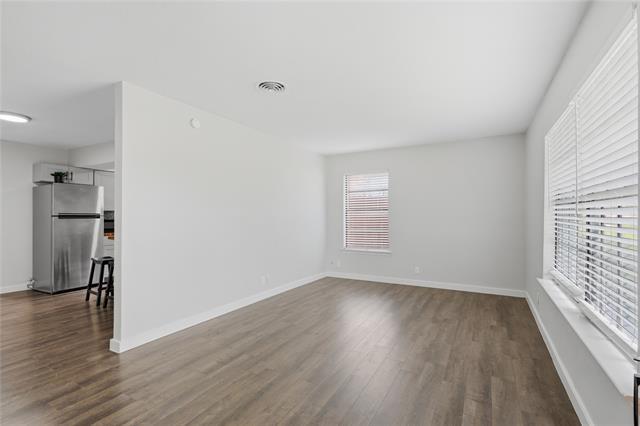 Building Photo - 10805 Lake Gardens Dr