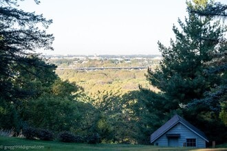 Building Photo - 1835 Hunter Ln