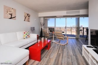 Interior Photo - The Wellshire