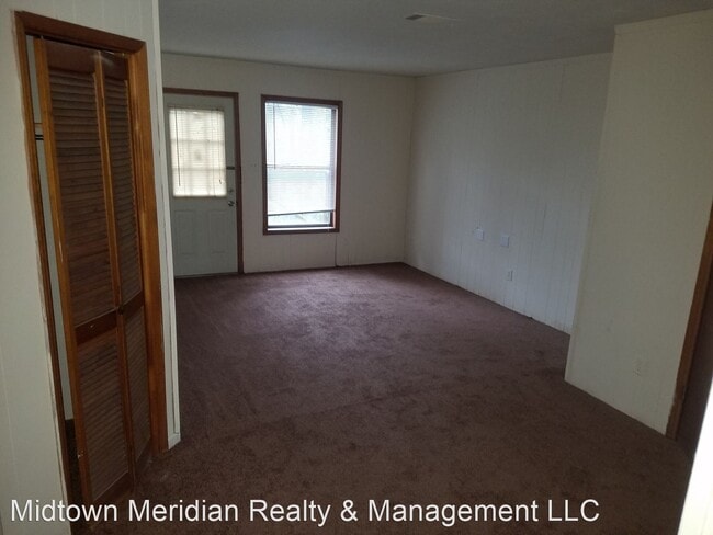 Building Photo - 2359 Claremont Ln