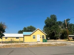 Building Photo - 1220 Martin St