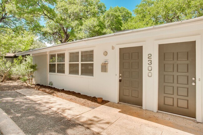 Foto del edificio - 2300 Trailside Dr
