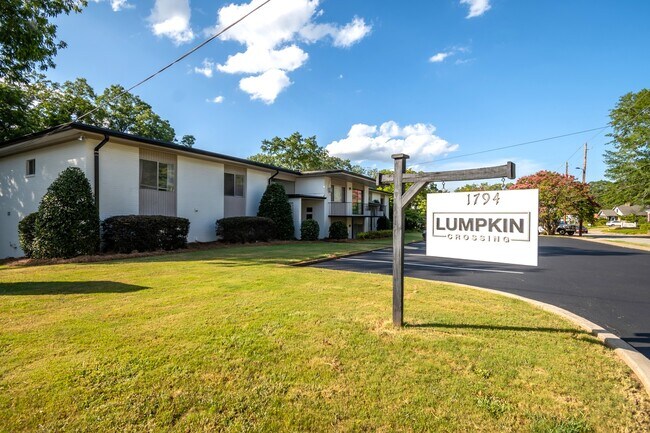 Foto del edificio - 1794 S Lumpkin St