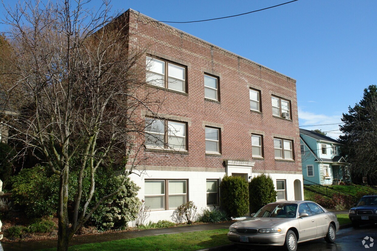 Foto del edificio - 2455 NW Quimby St