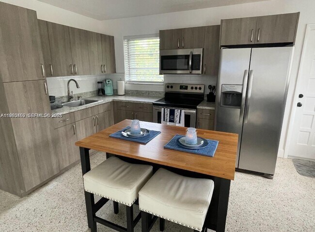 Foto del edificio - 38 Silver Springs Dr