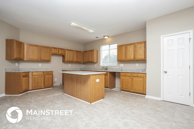 Building Photo - 475 Brookford Ct