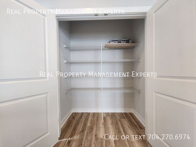 Foto del edificio - 2236 Noble Townes Wy