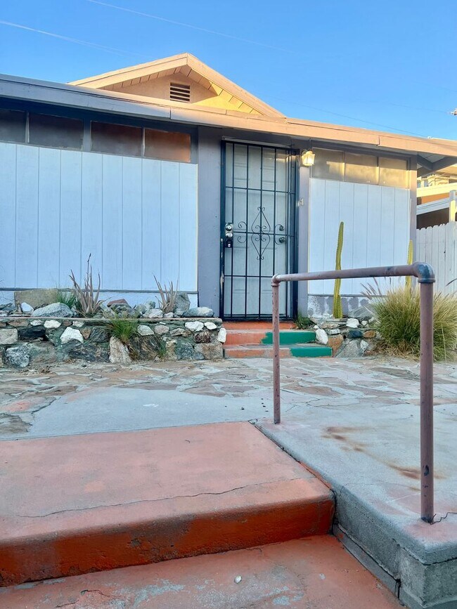 Foto del edificio - 66358 7th St