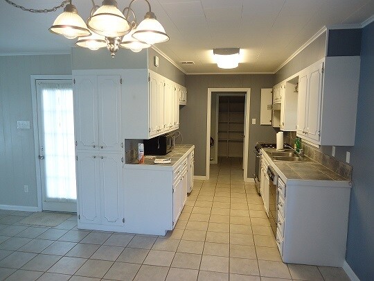 Building Photo - 201 Eula Dr