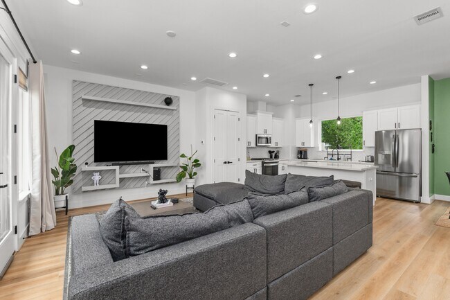 Foto del edificio - 3030 Live Oak St