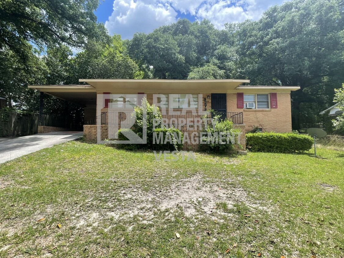 Primary Photo - Three Bedroom Home in East Macon