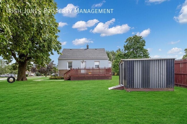 Building Photo - 4796 N Bailey Ave