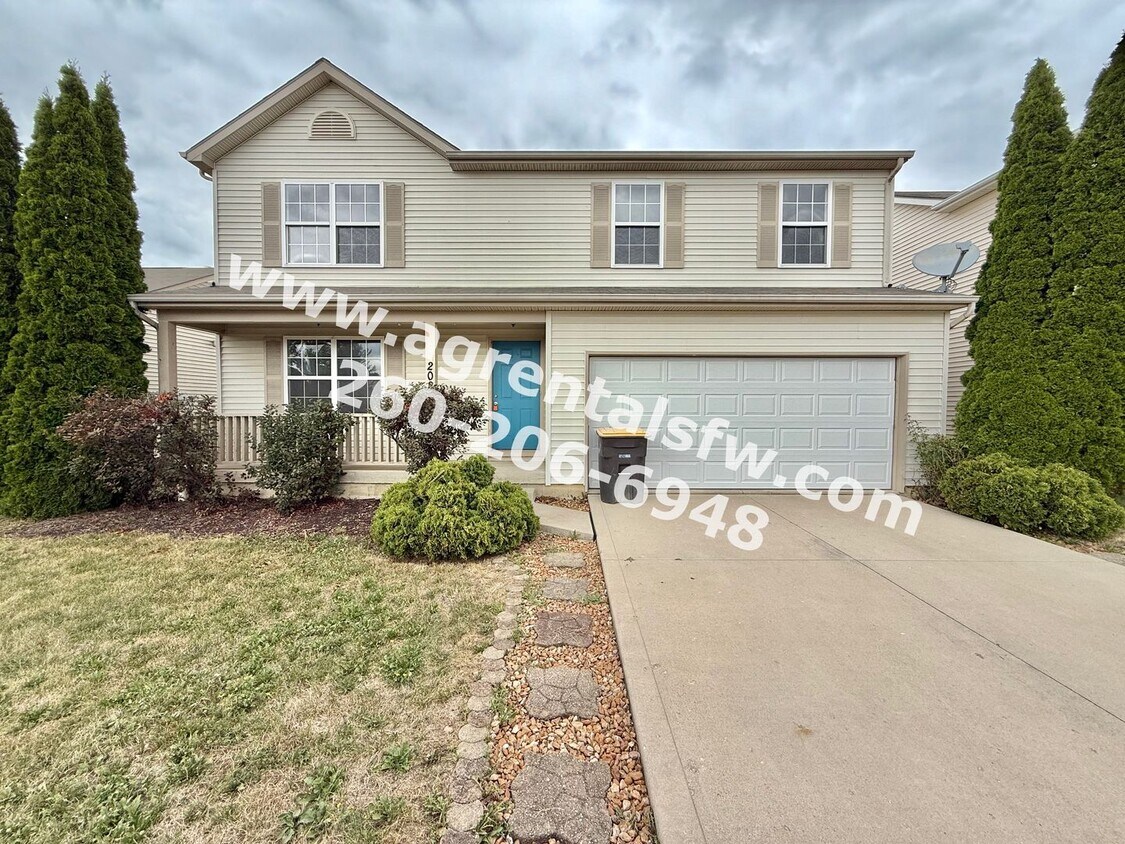 Primary Photo - 3 Bedroom House