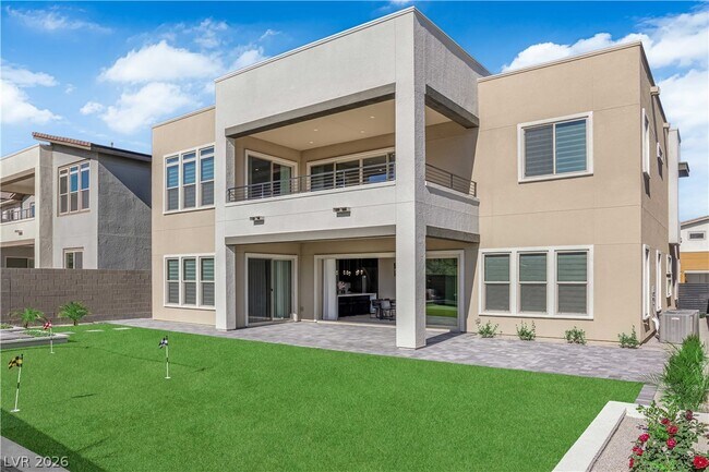 Foto del edificio - 10663 Stone Ledge Ave