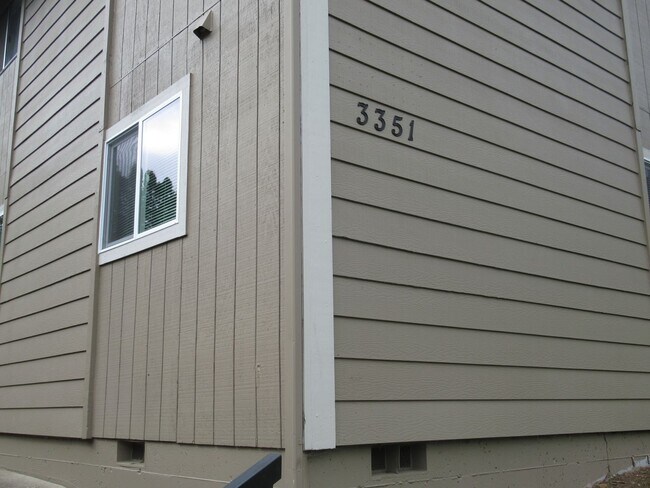 Foto del edificio - 3351 Willow Ct SE
