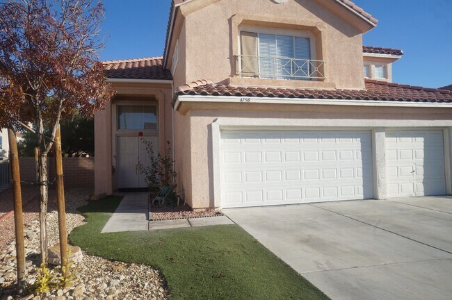 Building Photo - 4750 Grand Ridge Ct