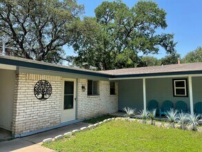 Building Photo - 914 Beaver Trail