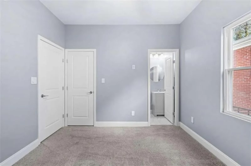 Photo - 609 Parsons St SW