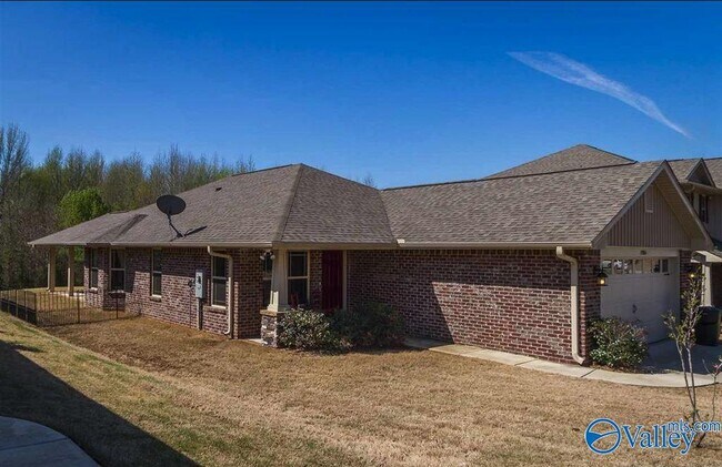 Foto del edificio - 29886 Park Hill Dr