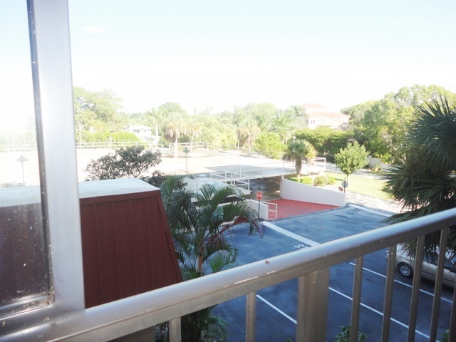 Foto del edificio - Annual 2BR/2BA Condo in Costa Brava on Ven...