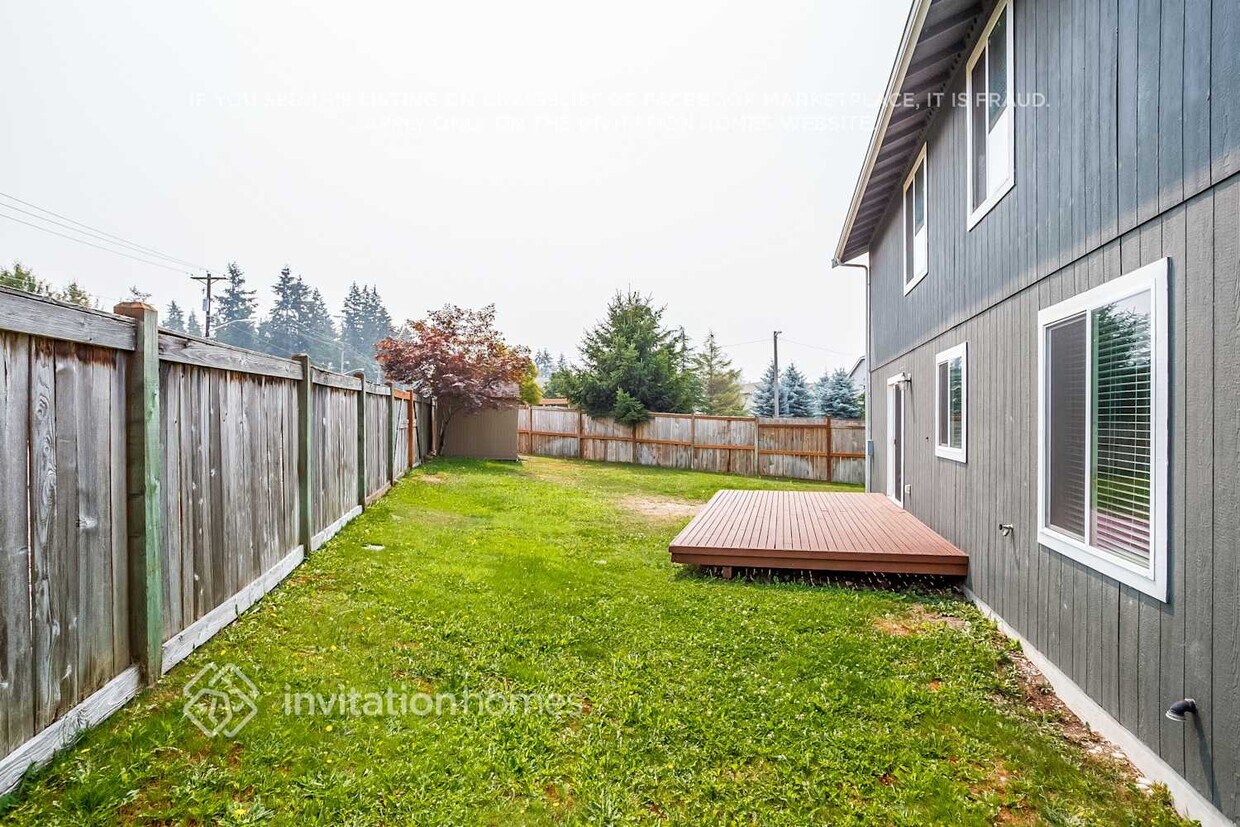 Foto del edificio - 19425 77th Ave Ct E